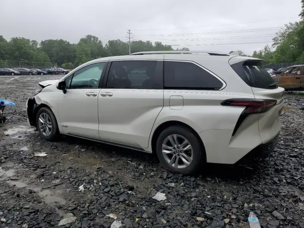 5TDZRKEC6MS034734 2021 TOYOTA SIENNA - Image 2