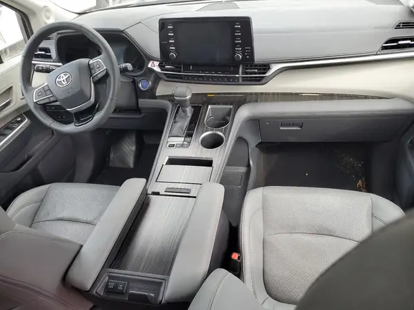 5TDZRKEC6MS039819 2021 TOYOTA SIENNA - Image 8