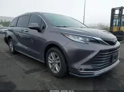 5TDZRKEC6NS096068 2022 TOYOTA SIENNA