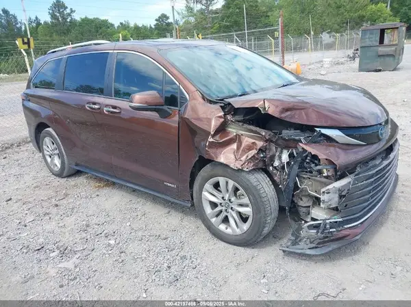 5TDZRKEC7MS001242 2021 TOYOTA SIENNA - Image 1