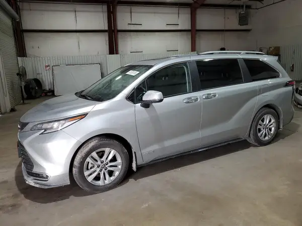 5TDZRKEC7MS065569 2021 TOYOTA SIENNA - Image 1