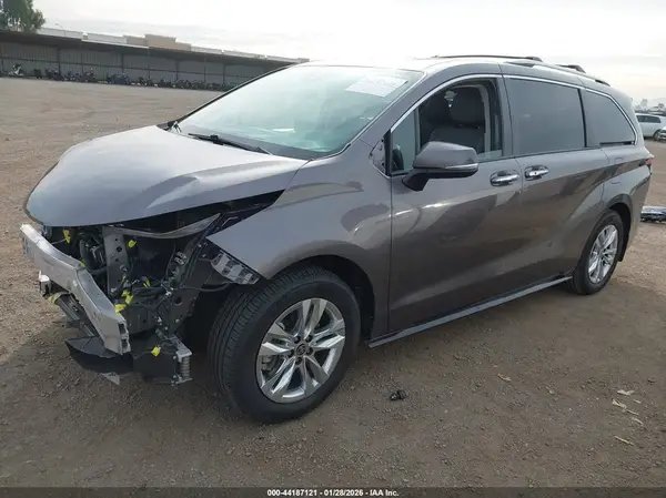 5TDZRKEC7NS087797 2022 TOYOTA SIENNA - Image 2