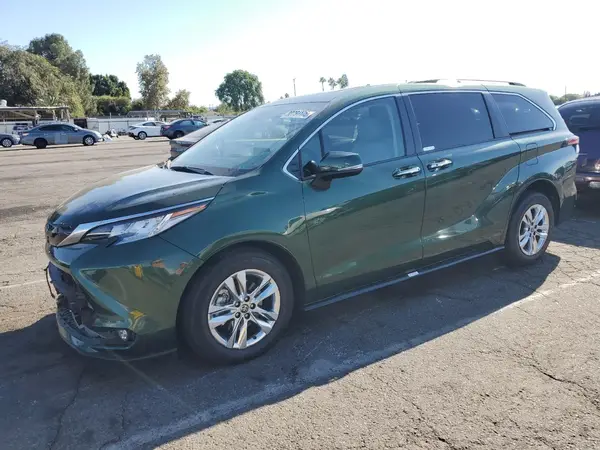 5TDZRKEC7NS094748 2022 TOYOTA SIENNA - Image 1