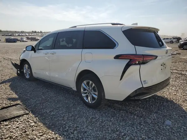 5TDZRKEC8MS018082 2021 TOYOTA SIENNA - Image 2