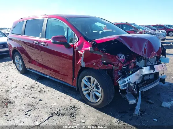 5TDZRKEC8SS229392 2025 TOYOTA SIENNA - Image 1