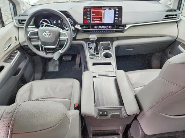 5TDZRKEC9MS010833 2021 TOYOTA SIENNA - Image 8