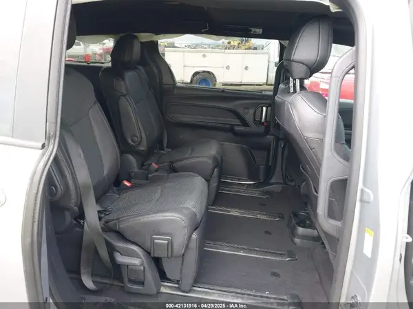 5TDZRKEC9SS234407 2025 TOYOTA SIENNA - Image 8