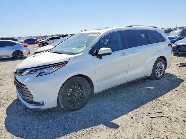 5TDZRKECXMS031450 2021 TOYOTA SIENNA