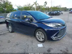 5TDZSKFC0PS099697 2023 TOYOTA SIENNA