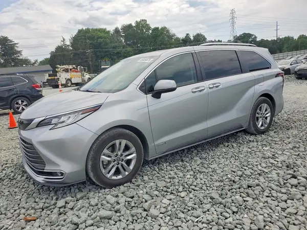 5TDZSKFC1MS013051 2021 TOYOTA SIENNA - Image 1