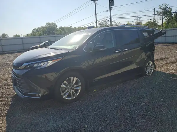 5TDZSKFC1MS032988 2021 TOYOTA SIENNA - Image 1