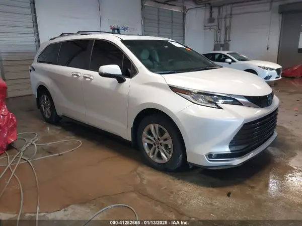 5TDZSKFC1PS090393 2023 TOYOTA SIENNA - Image 1