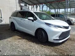5TDZSKFC2NS041880 2022 TOYOTA SIENNA