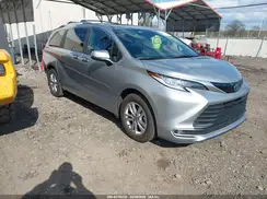 5TDZSKFC2SS202224 2025 TOYOTA SIENNA