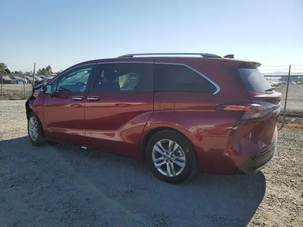 5TDZSKFC3MS032524 2021 TOYOTA SIENNA - Image 2