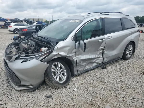 5TDZSKFC4MS022925 2021 TOYOTA SIENNA - Image 1