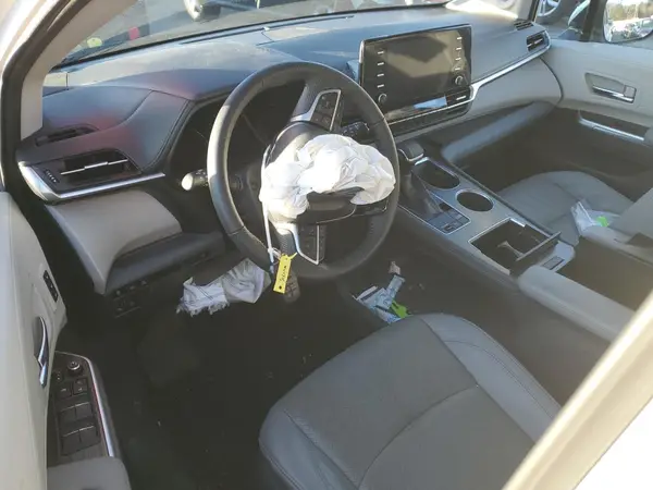 5TDZSKFC4NS042478 2022 TOYOTA SIENNA - Image 8
