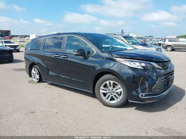 5TDZSKFC5PS107163 2023 TOYOTA SIENNA - Image 1
