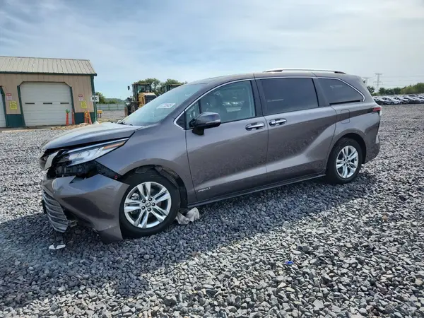 5TDZSKFC6MS003728 2021 TOYOTA SIENNA - Image 1