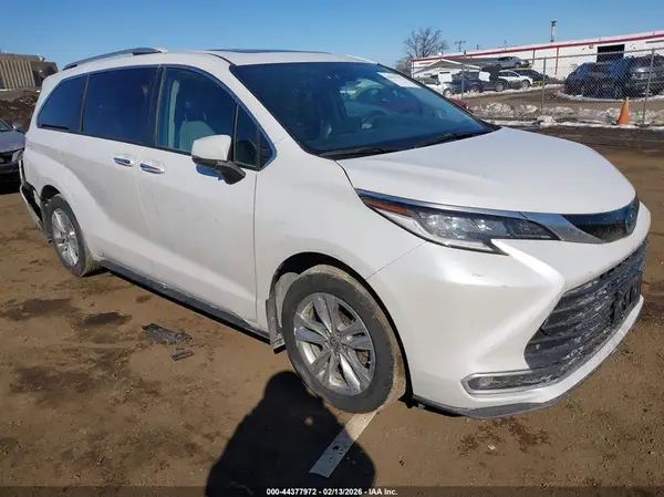 5TDZSKFC9PS090500 2023 TOYOTA SIENNA - Image 1