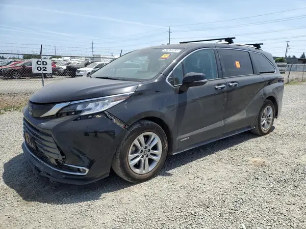 5TDZSKFCXMS004655 2021 TOYOTA SIENNA - Image 1