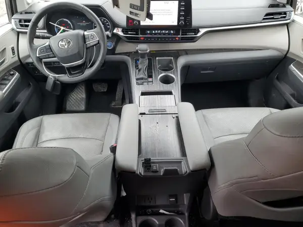 5TDZSKFCXPS095334 2023 TOYOTA SIENNA - Image 8