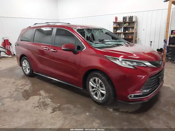 5TDZSKFCXRS126228 2024 TOYOTA SIENNA - Image 1