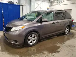 5TDZZ3DC0HS806917 2017 TOYOTA SIENNA