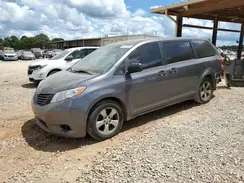 5TDZZ3DC0HS825435 2017 TOYOTA SIENNA