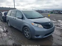 5TDZZ3DC0HS865871 2017 TOYOTA SIENNA