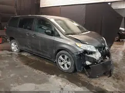 5TDZZ3DC0HS869791 2017 TOYOTA SIENNA