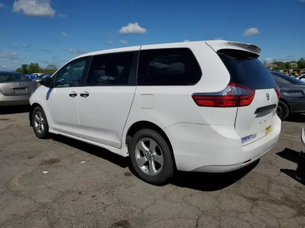 5TDZZ3DC0LS021435 2020 TOYOTA SIENNA - Image 2