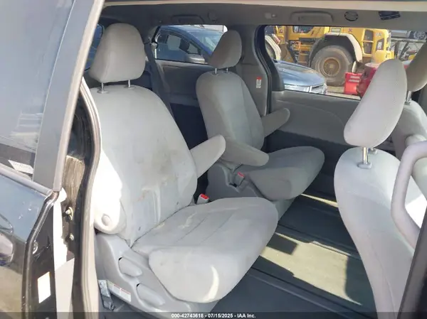 5TDZZ3DC0LS022343 2020 TOYOTA SIENNA - Image 8