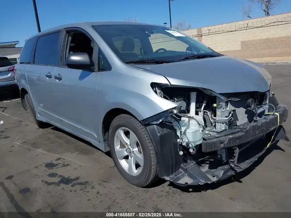 5TDZZ3DC0LS035609 2020 TOYOTA SIENNA - Image 1