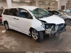5TDZZ3DC0LS077956 2020 TOYOTA SIENNA