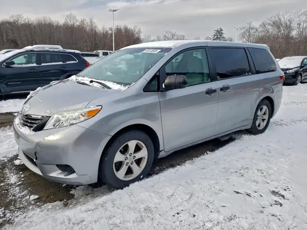 5TDZZ3DC1HS780988 2017 TOYOTA SIENNA - Image 1