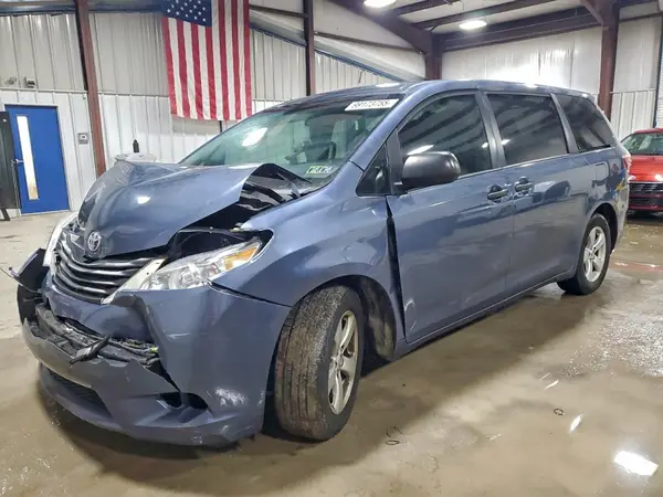 5TDZZ3DC1HS855382 2017 TOYOTA SIENNA - Image 1