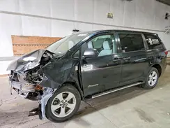 5TDZZ3DC1KS974265 2019 TOYOTA SIENNA