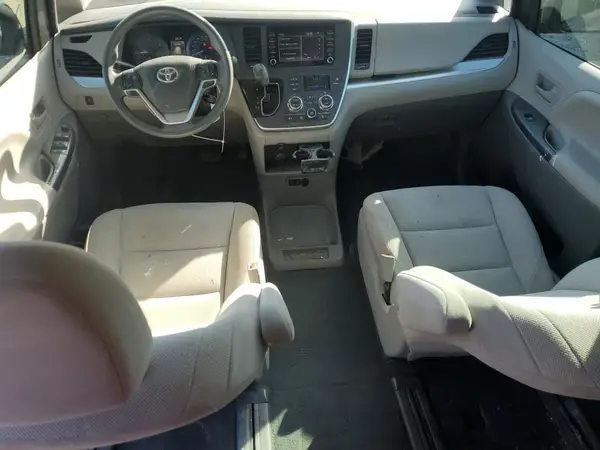 5TDZZ3DC1LS076928 2020 TOYOTA SIENNA - Image 8