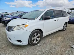 5TDZZ3DC2HS832676 2017 TOYOTA SIENNA