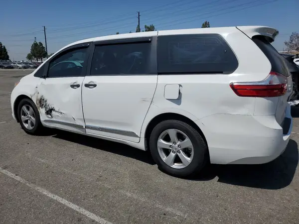 5TDZZ3DC2HS835366 2017 TOYOTA SIENNA - Image 2