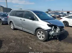 5TDZZ3DC2HS843788 2017 TOYOTA SIENNA