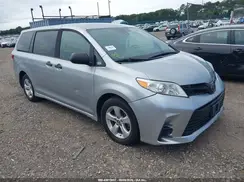 5TDZZ3DC2KS988949 2019 TOYOTA SIENNA