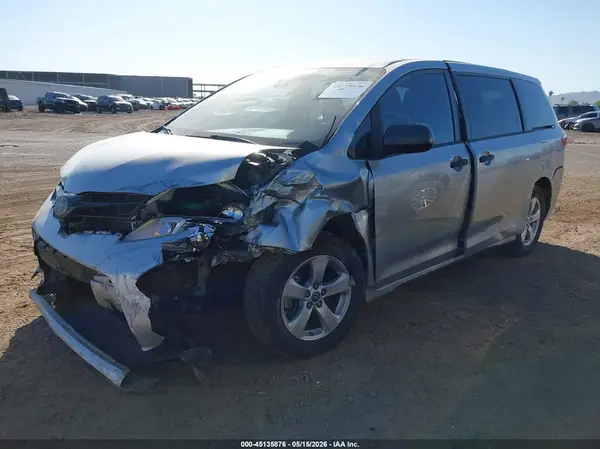 5TDZZ3DC2LS057353 2020 TOYOTA SIENNA - Image 2