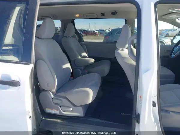 5TDZZ3DC2LS074184 2020 TOYOTA SIENNA - Image 8