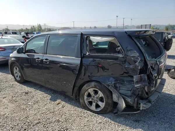 5TDZZ3DC3HS874905 2017 TOYOTA SIENNA - Image 2