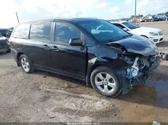 5TDZZ3DC3HS882552 2017 TOYOTA SIENNA
