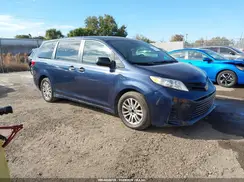 5TDZZ3DC3JS911859 2018 TOYOTA SIENNA