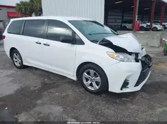5TDZZ3DC3JS913756 2018 TOYOTA SIENNA