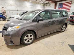 5TDZZ3DC3JS934946 2018 TOYOTA SIENNA